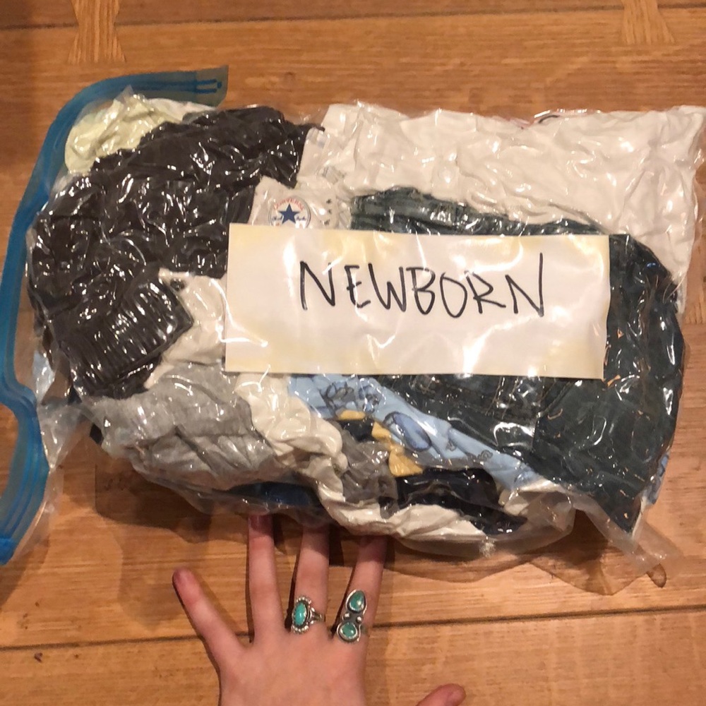Bundle of newborn clothes, great deal!
